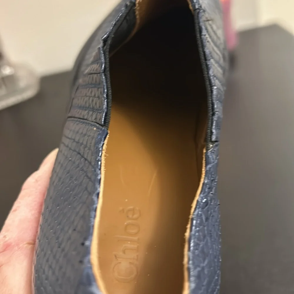 Chloe Elegant Blue Textured Shoes - Picture 15 of 15